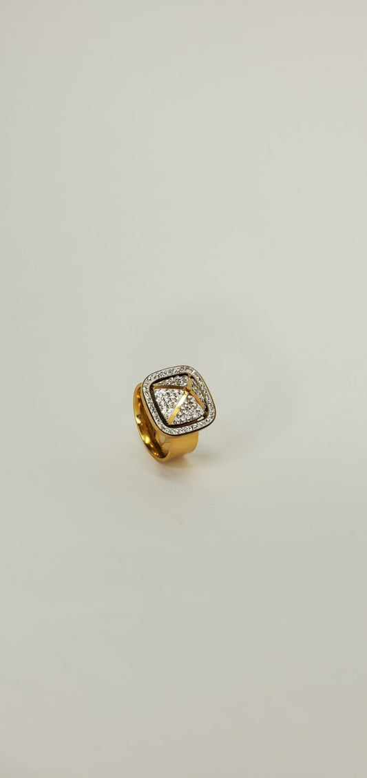 Bague carré bombé